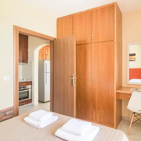 Emma 158 - Blue Glyfada Private Homes グリファダ